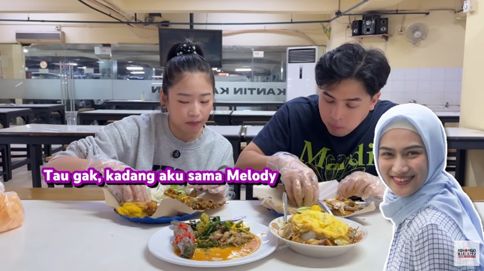 Jerome dan Haruka Lahap Cicipi Makanan Kantin Mal